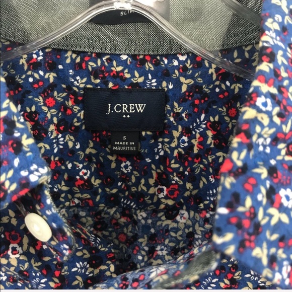 J.Crew Factory Men’s slim navy floral button up - Picture 4 of 7